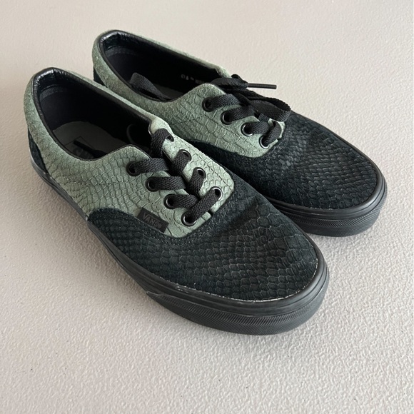 Vans Other - Vans x Harry Potter Era Slytherin Snake Sneakers Shoes Mens 6 Womens 7.5